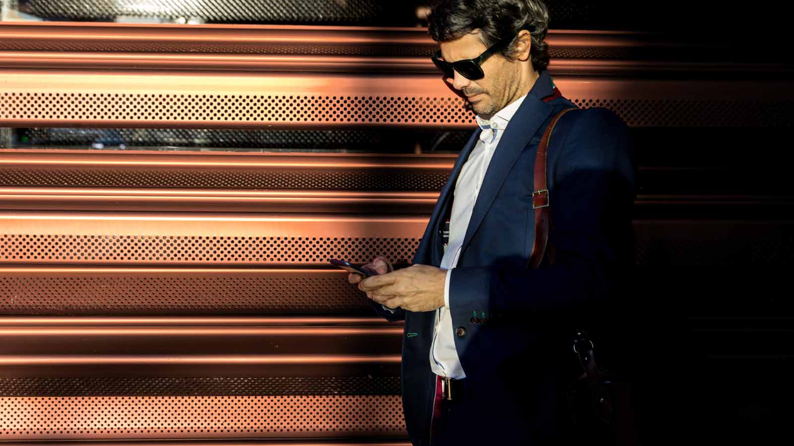 Man texting