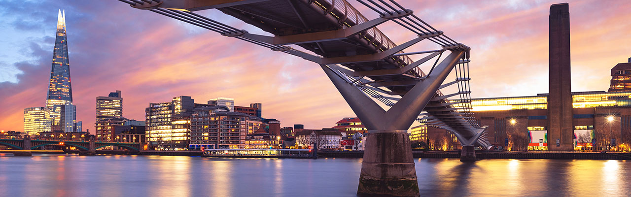 Sunrise at Millennium Bridge